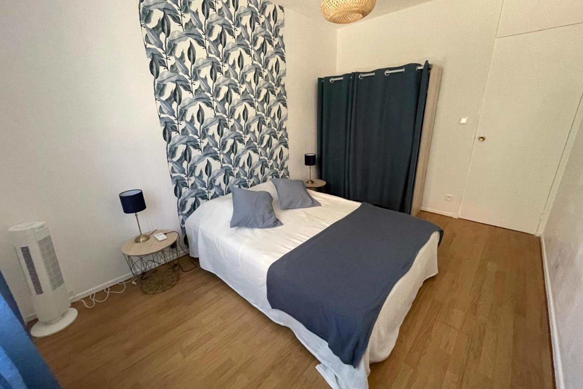 Beautiful And Spacious House Near The Sea Hébergement de vacances *