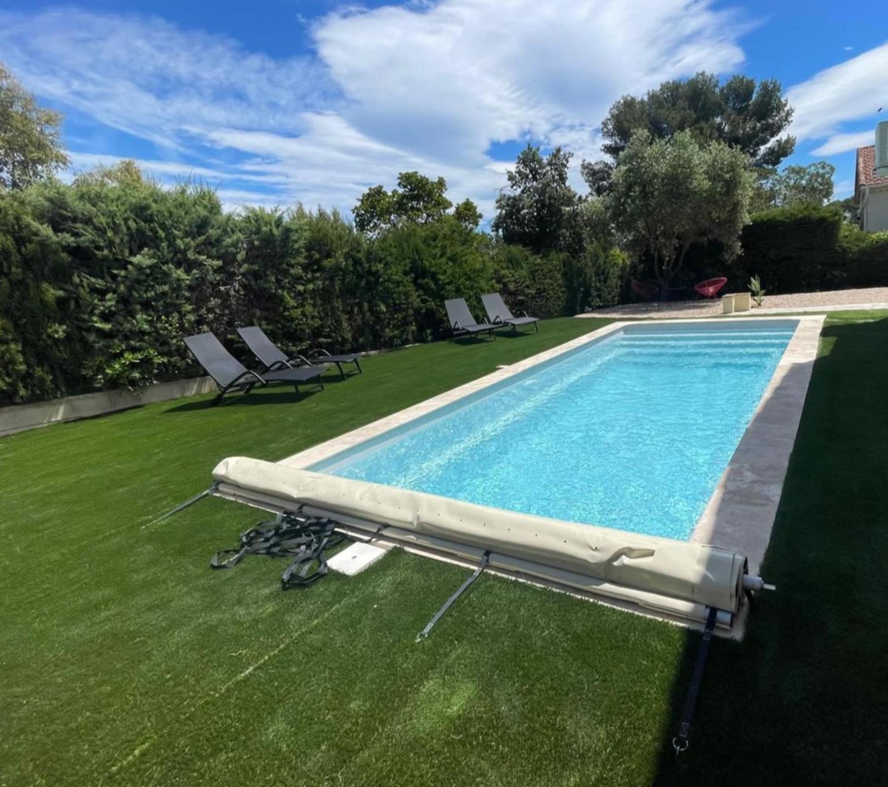 Beautiful And Spacious House Near The Sea Hébergement de vacances