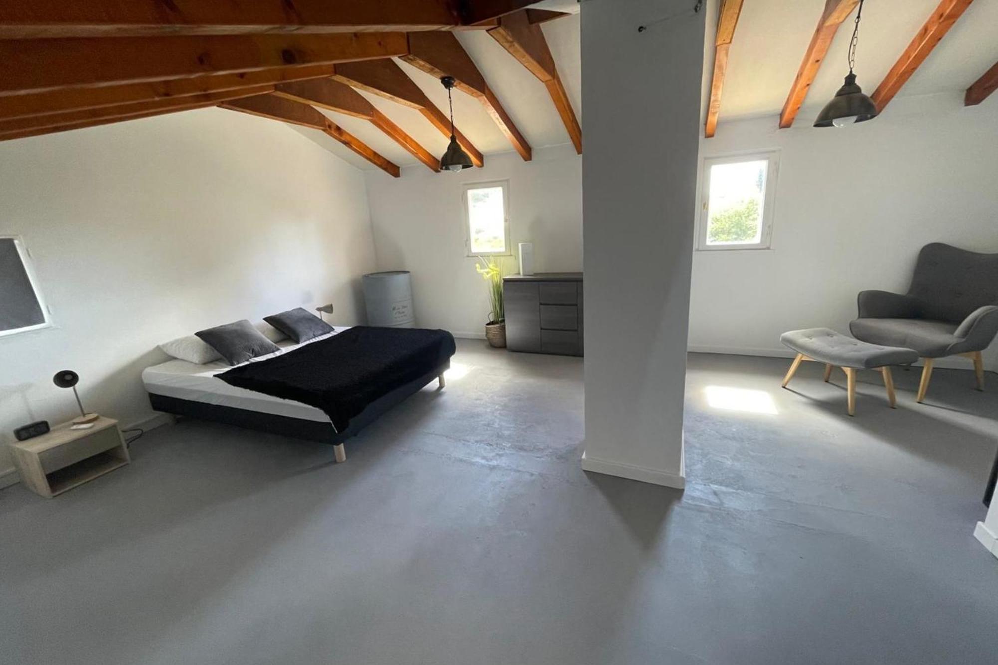 Beautiful And Spacious House Near The Sea Hébergement de vacances