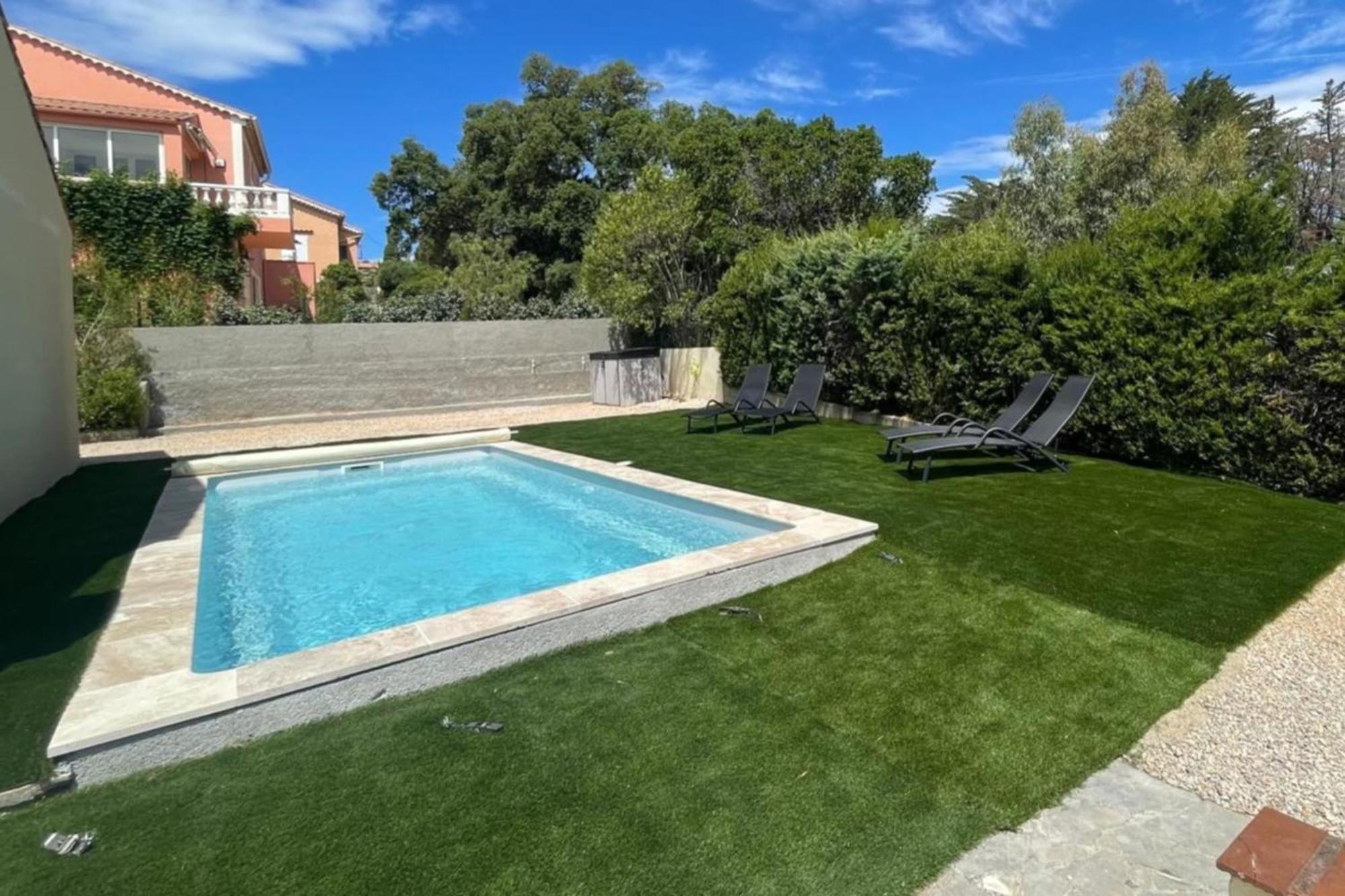 Beautiful And Spacious House Near The Sea * Fréjus